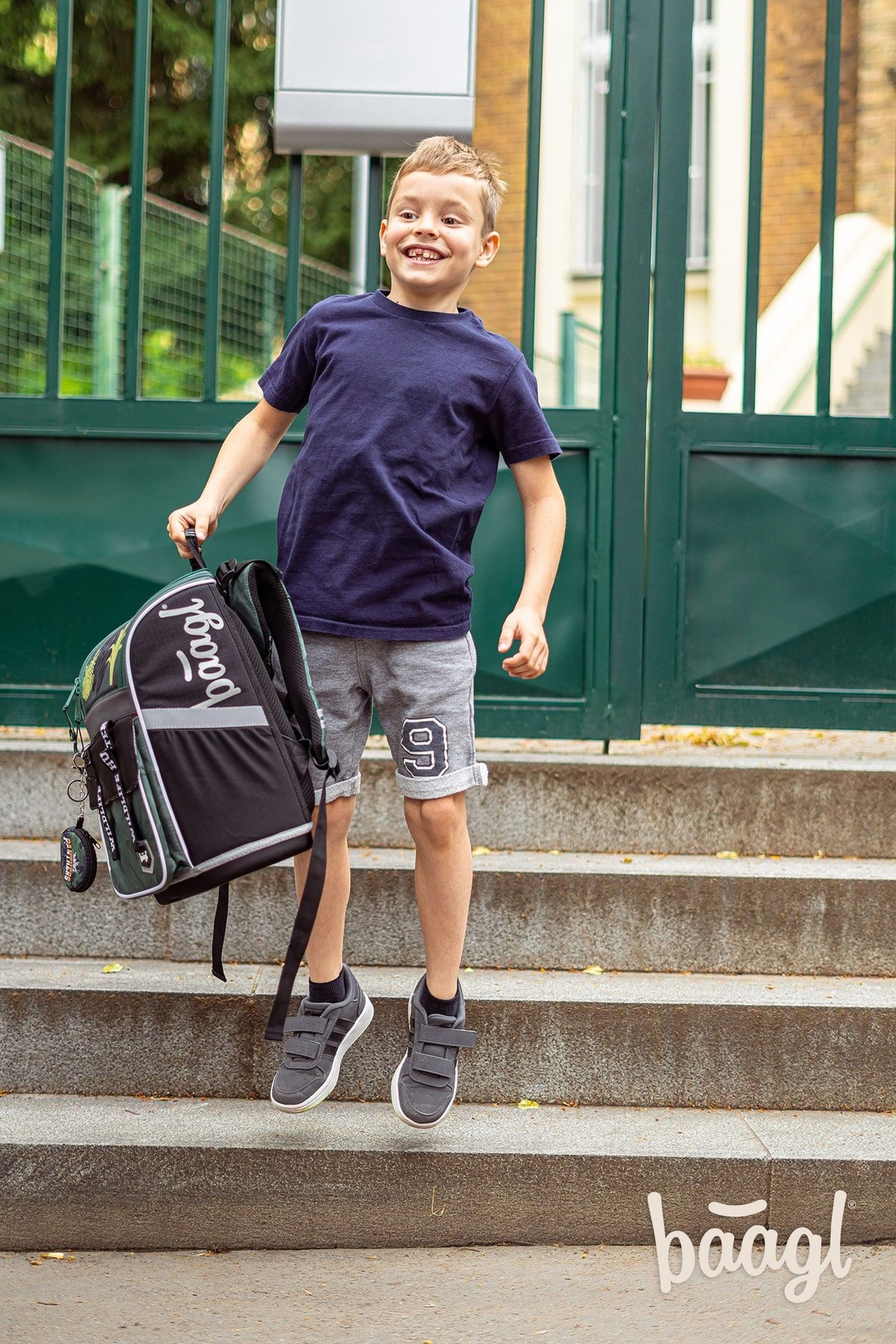 Zippy Panther iskolatáska