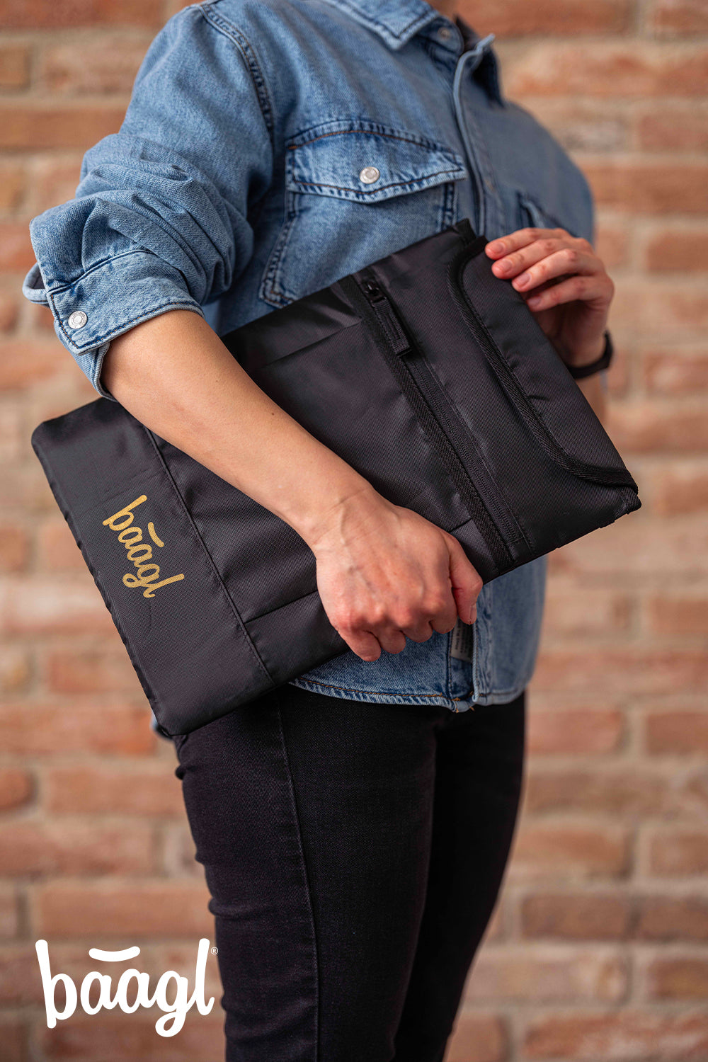 Arany laptop tok