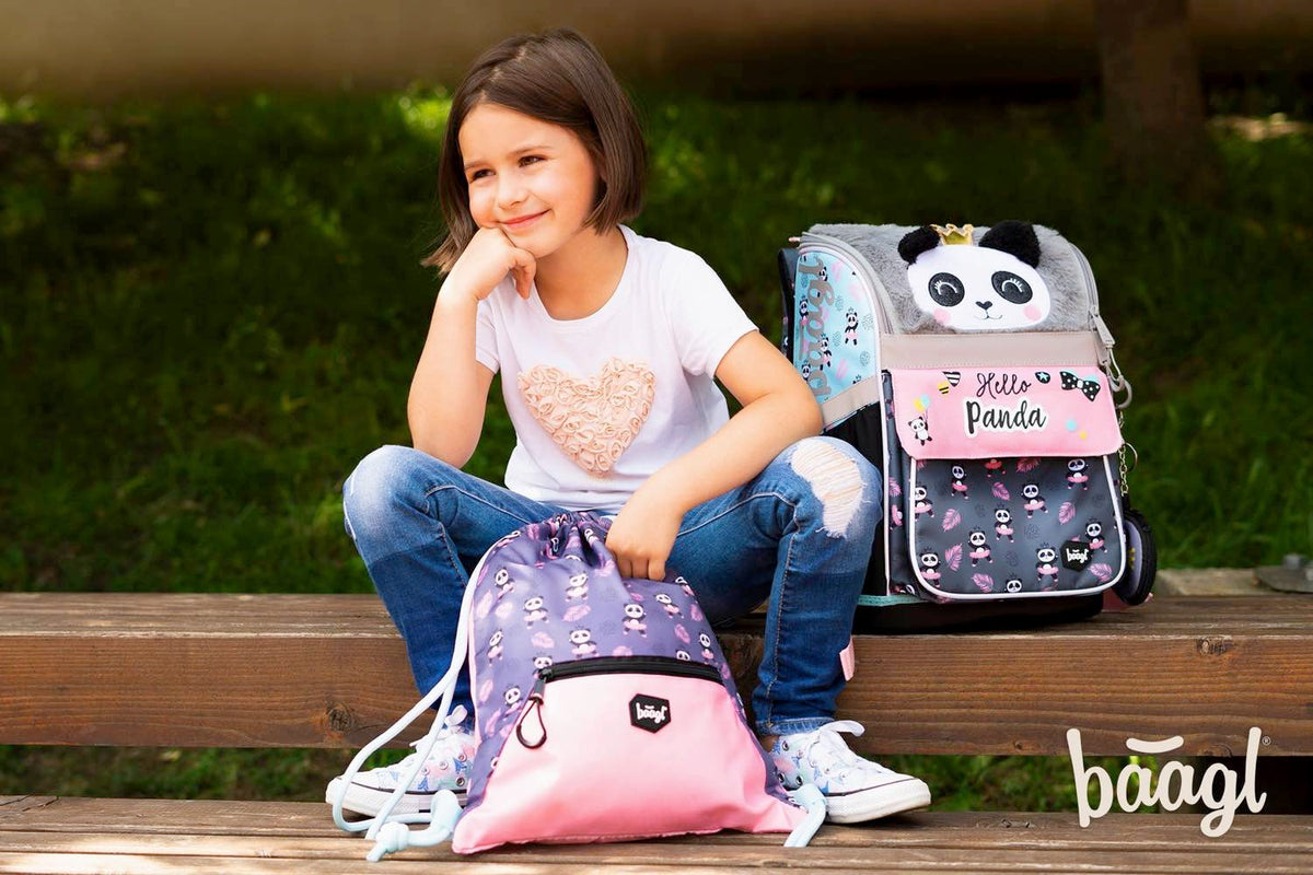 Cipzáras zsebbel ellátott edzőzsák Panda