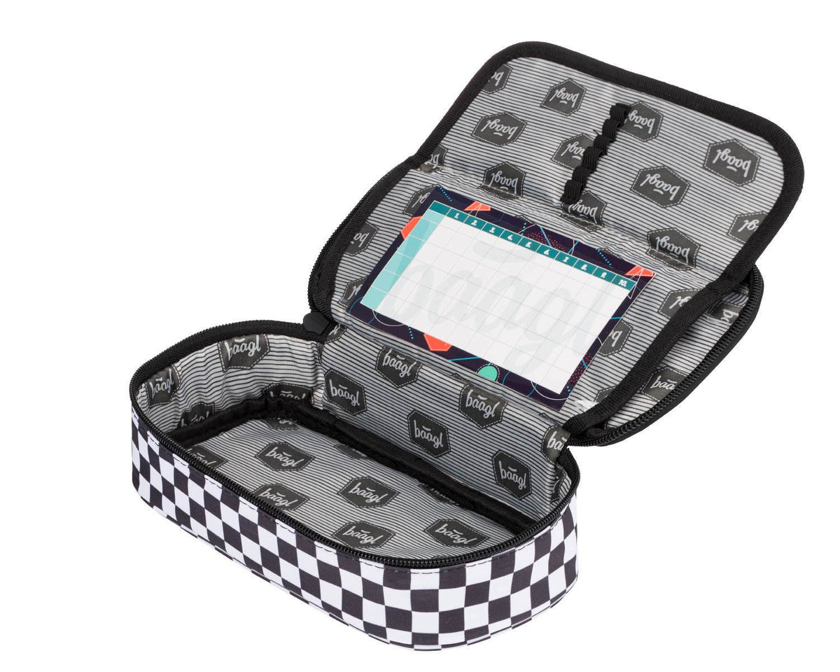 Iskolai etui, Skate Checked
