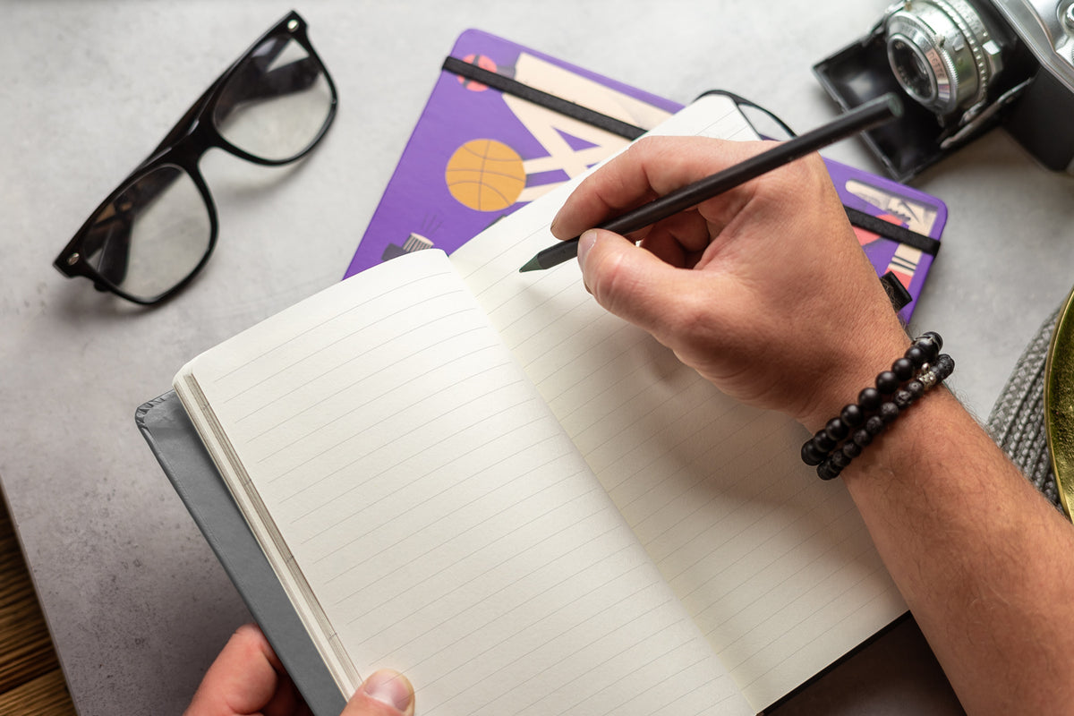 Harry Potter jegyzetfüzet – Griffendél, vonalas, 13 × 21 cm