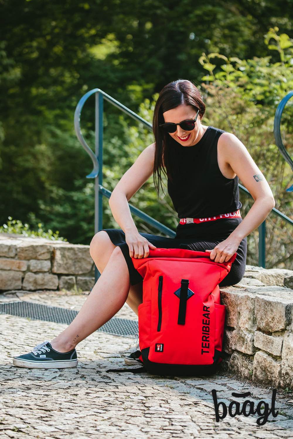 TERIBEAR piros rolltop hátizsák